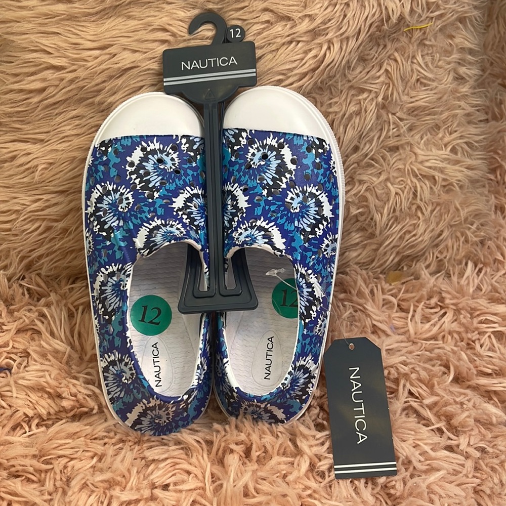 Nautica kids New shoes